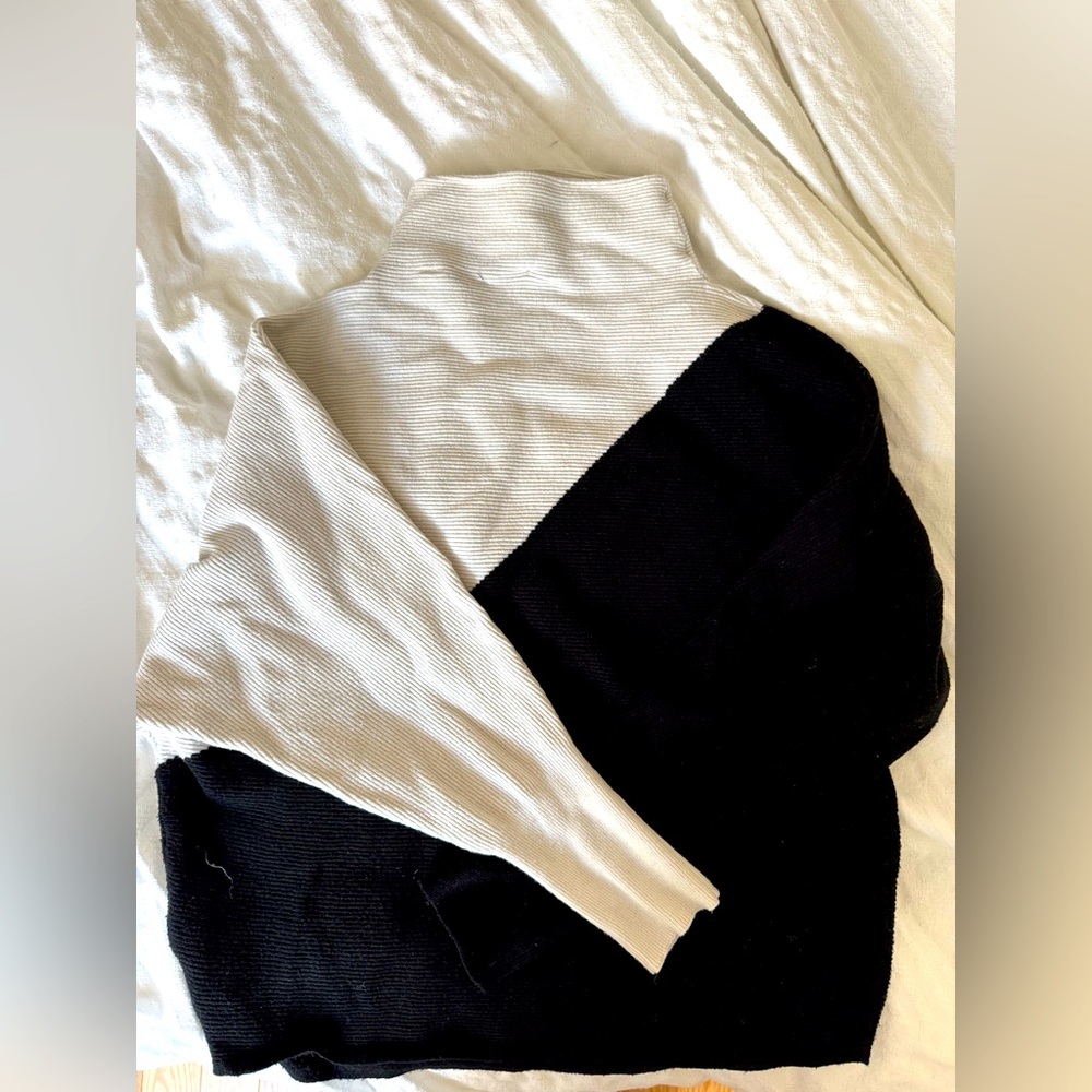 Tahari Sweater